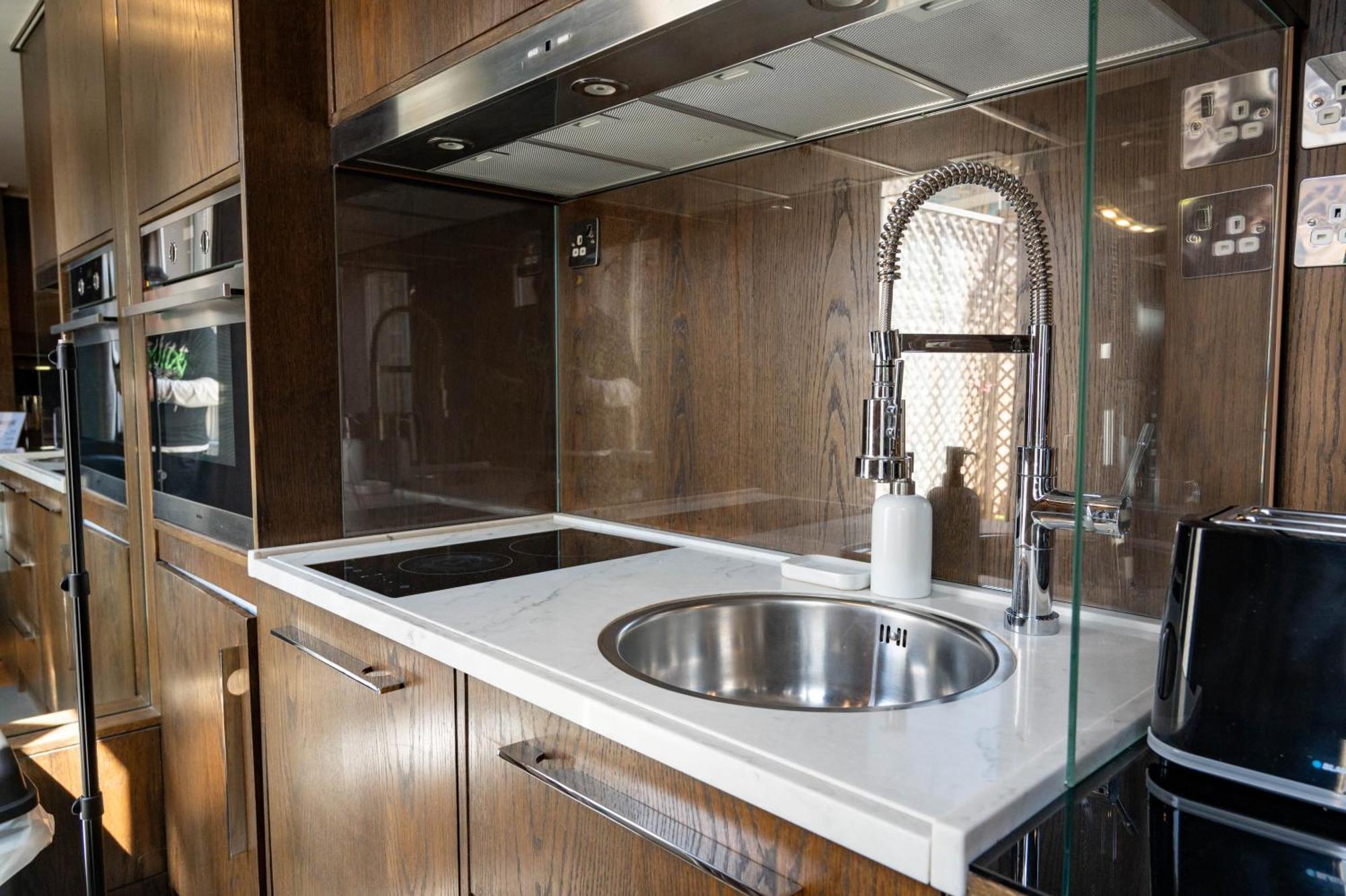 Luxury Studio Flat Victoria Sw1 런던 외부 사진
